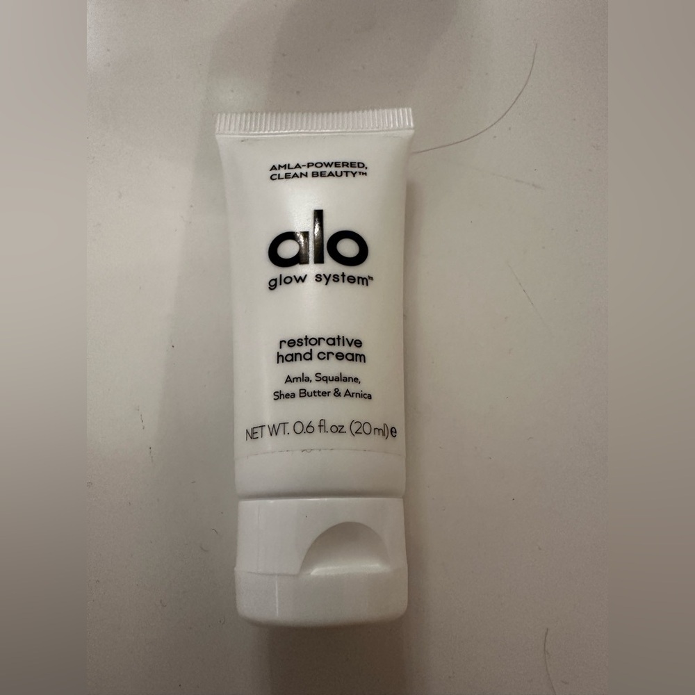 ALO Yoga White Restorative Hand Cream